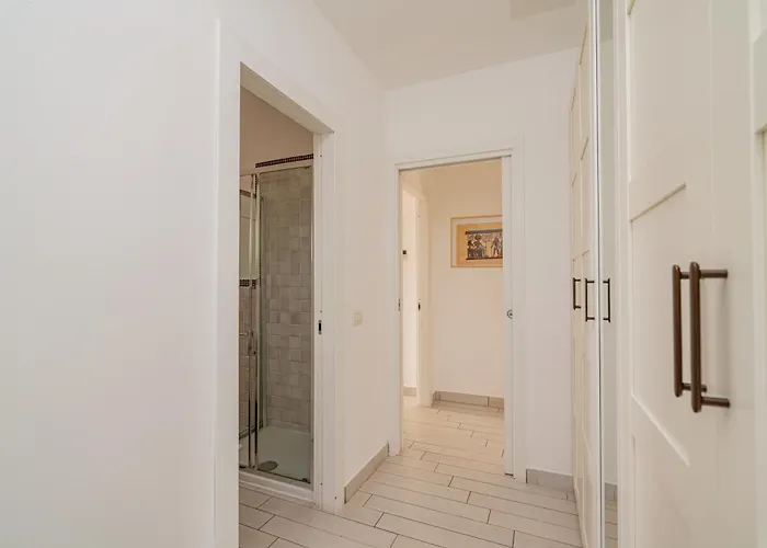 Veronese Апартаменты Ольбия